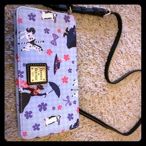 Dooney & Bourke Bags - Disney Mary Poppins Dooney Crossbody Wallet Dooney & Bourke Bags - Disney Mary Poppins Dooney Crossbody Wallet